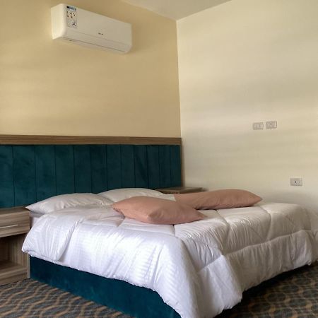 Apartament Zaina Apt Wadi Musa Zewnętrze zdjęcie